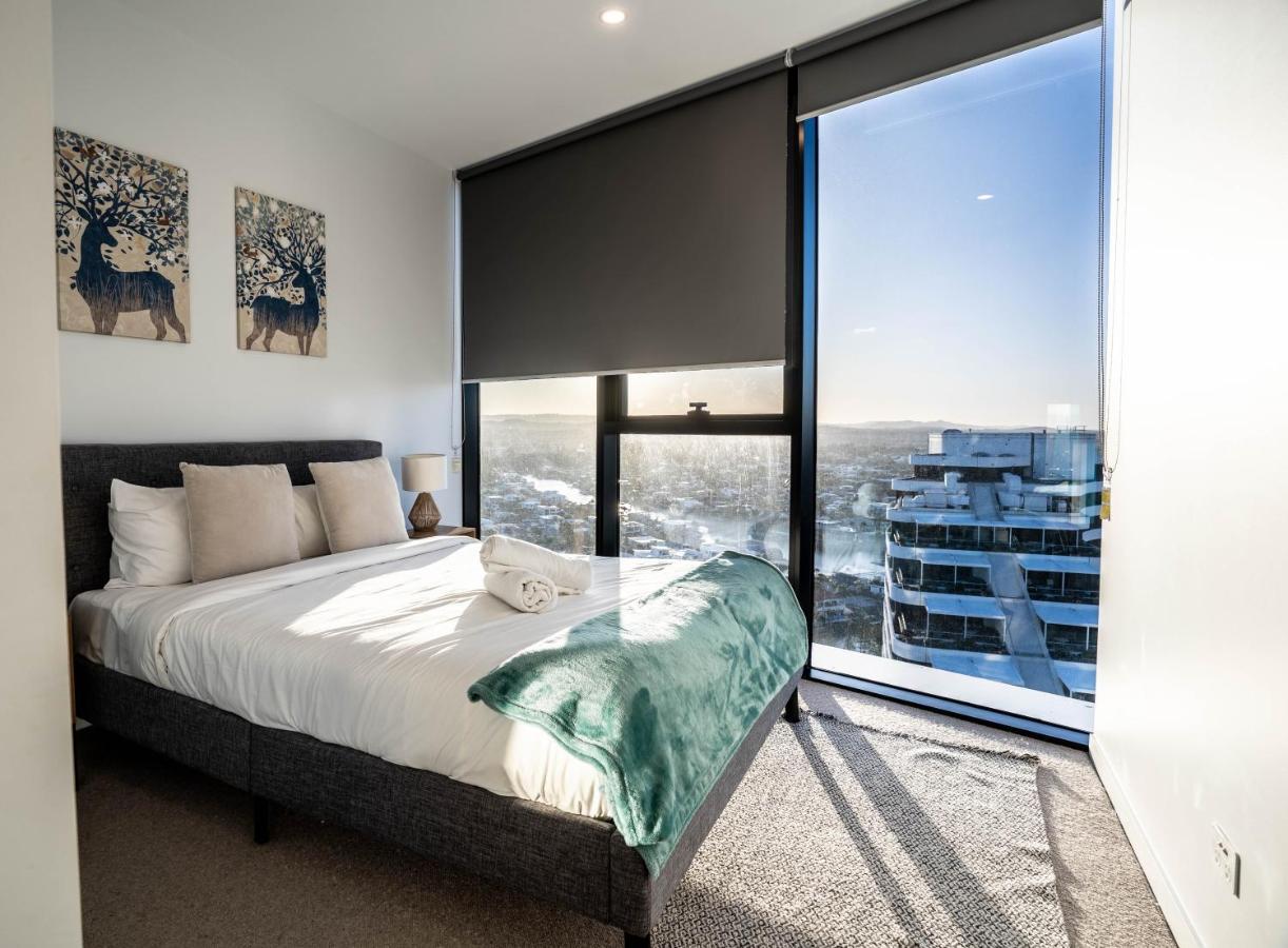 2 Bedroom Luxurious Family Apartment Next To Pacific Fair - Broadbeach Gold Coast Gc22 Exterior photo